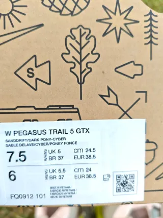 Nike Pegasus Trail 5 GTX amarillo/rosa