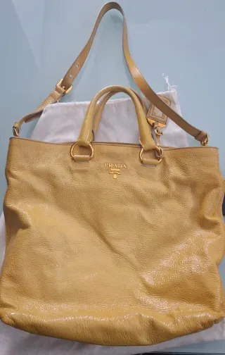 Borsa Prada shopper vernice
