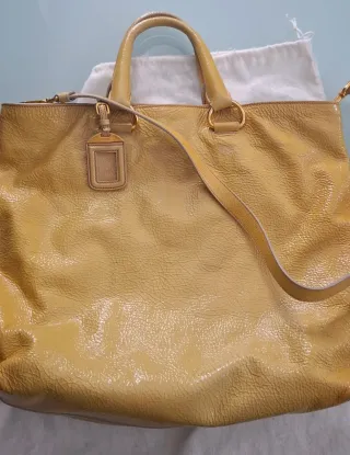 Borsa Prada shopper vernice