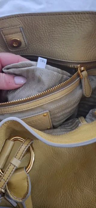 Borsa Prada shopper vernice