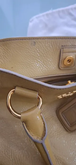 Borsa Prada shopper vernice