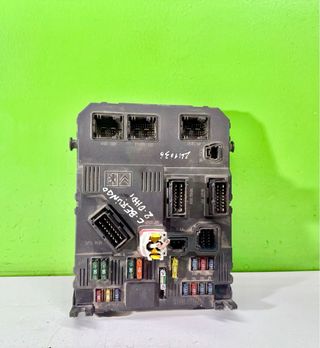 9652474680 Caja Fusibles BSI E01 Citroen Berlingo