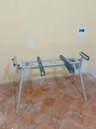 Ingletadora Bosch con caballetes