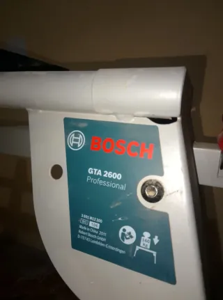 Ingletadora Bosch con caballetes