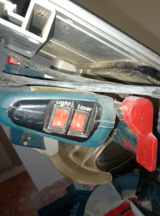 Ingletadora Bosch con caballetes