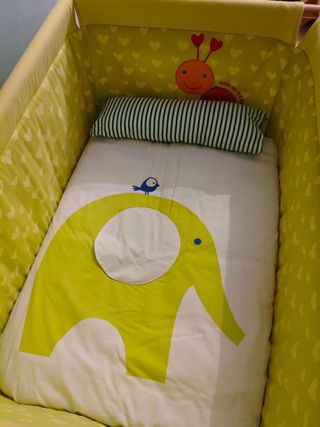 Minicuna Agatha Ruiz de la Prada