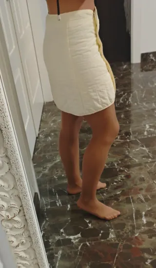 Falda acolchada Zara beige