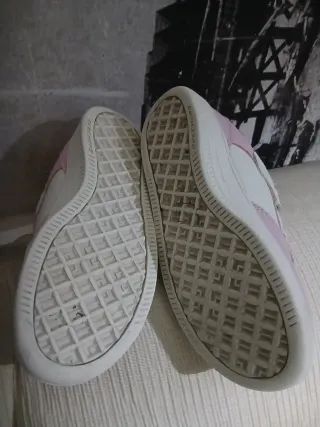 Zapatos SKX rosas y blancos Número 32