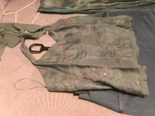 Conjunto fiesta top, falda y pañuelo