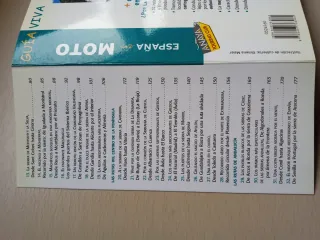 Espana En Moto/ Spain on a Motorbike (Spanish E...