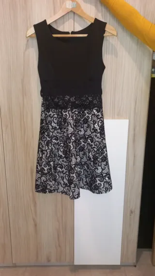 Vestido negro y blanco mujer
