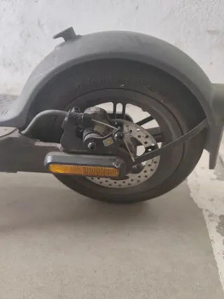 Patinete Xiaomi Mi Essential Negro