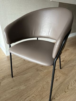Sillón moderno polipiel y metal