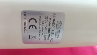 Radiador con soportes para colgar