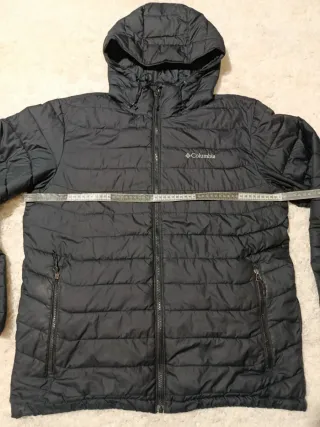 Piumino Columbia nero con cappuccio