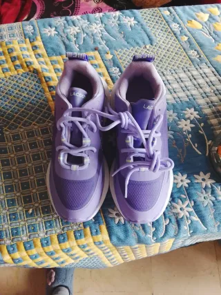 Zapatillas Lacoste Moradas Talla 36 Nuevas
