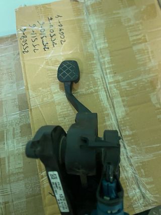 Pedal Embrague 6R2 721 059E