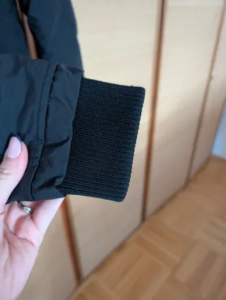 Woolrich Bomber Nero con Cappuccio e Pelliccia