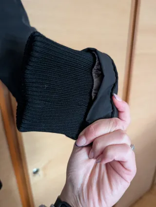 Woolrich Bomber Nero con Cappuccio e Pelliccia