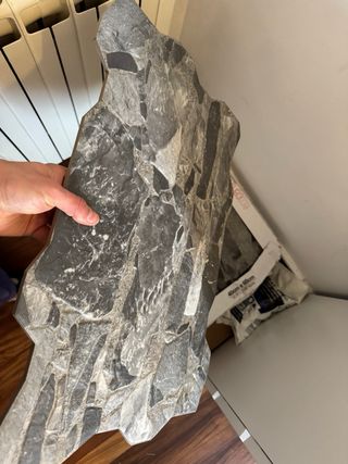 Azulejo porcelánico efecto piedra basalto 40x60cm