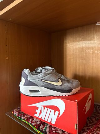Zapatillas Nike Air Max Gris y Blanco Nuevas