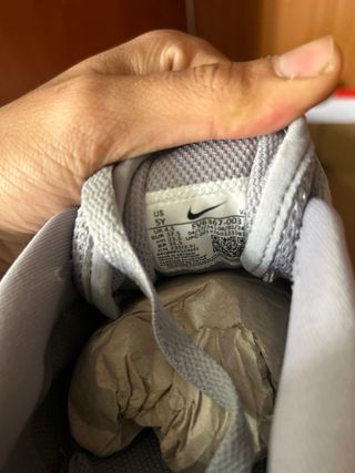 Zapatillas Nike Air Max Gris y Blanco Nuevas