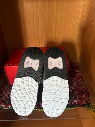 Zapatillas Nike Air Max Gris y Blanco Nuevas