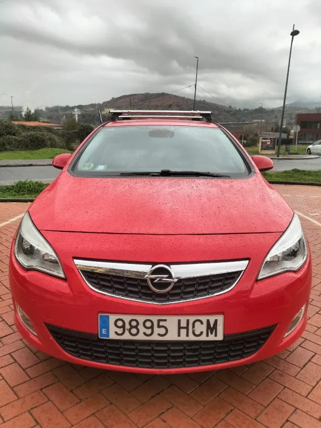 Opel Astra 2011