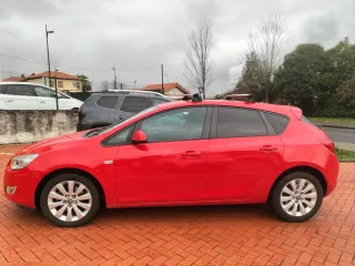 Opel Astra 2011