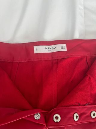 Falda corta Mango roja
