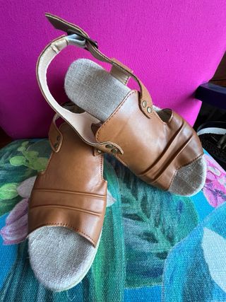 Sandalias cuña talla 40