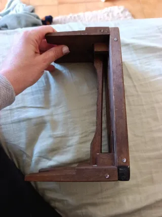 Reposapiés de madera para guitarra