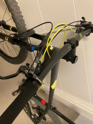 Bicicleta de montaña carbono Scott