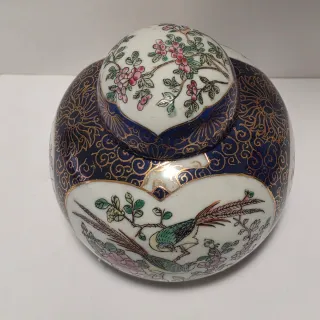 Vaso cinese in ceramica dipinta e smaltata