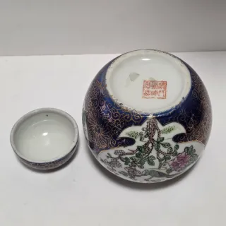 Vaso cinese in ceramica dipinta e smaltata