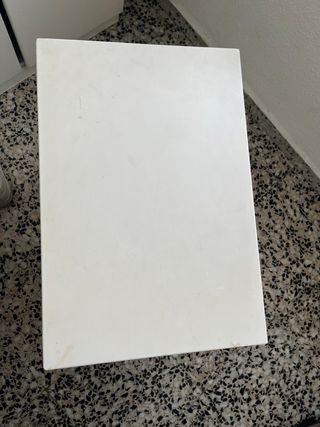 Cajonera de madera blanca