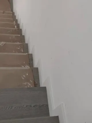 Tarima de madera para escaleras