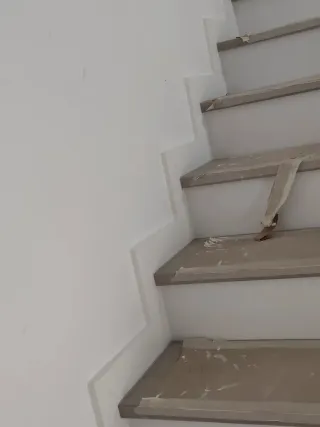 Tarima de madera para escaleras
