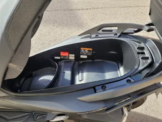 Honda Forza 350 Negra 2022. Perfecta