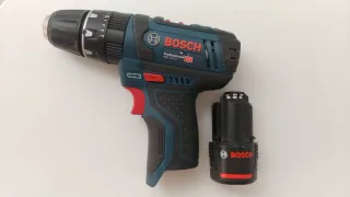 Taladro percutor Bosch 12V + Batería