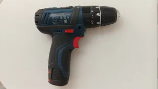 Taladro percutor Bosch 12V + Batería