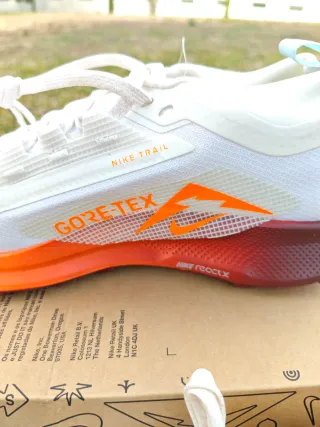 Nike Pegasus Trail 5 GTX Mujer