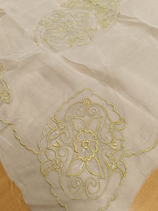Delantal fallera seda bordado oro sin lent. 104cm
