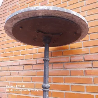 Mesa alta forja y mármol