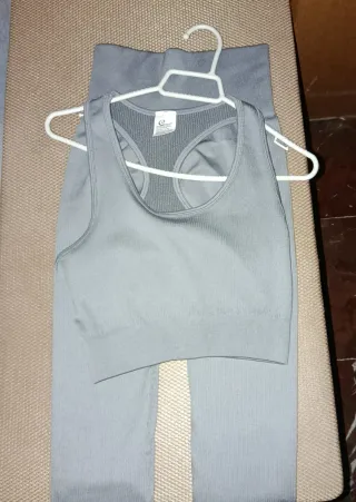 Chándal 3 piezas gris y negro nuevo