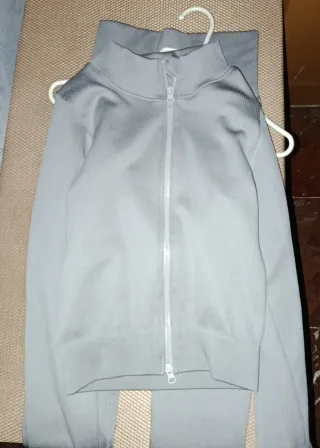 Chándal 3 piezas gris y negro nuevo