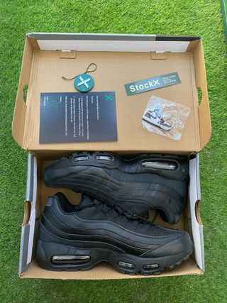 Nike Air Max 95 Negras Talla 42