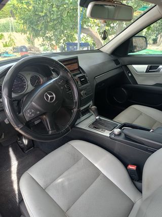 Mercedes-Benz C220 2009