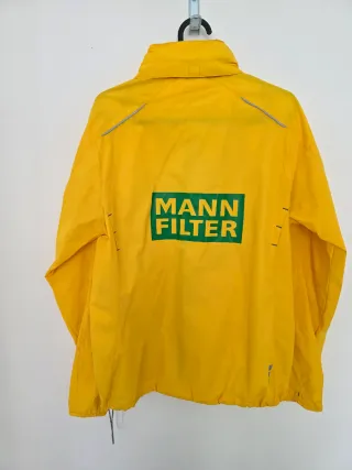 Cortavientos amarillo MANN+HUMMEL