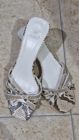 Vestido y sandalias Zara  Nro 37 a juego